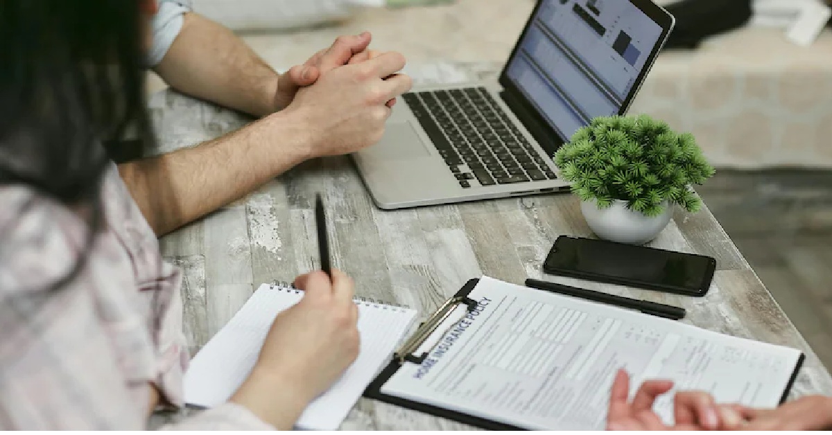 Best Tax-Saving Insurance Plans For Employees: See Salary-Wise Checklist