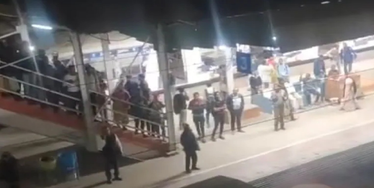 Bengal Man Jumps From Bridge, Dies By Electrocution After Falling On Train