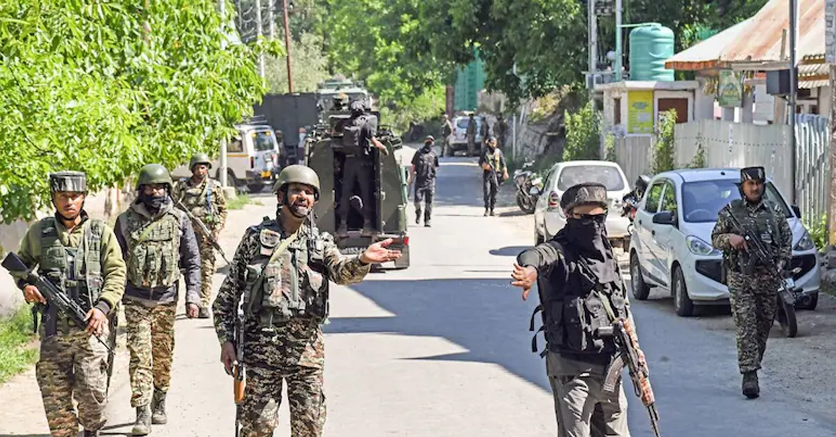 2 Terrorist Associates Arrested In Shopian Joint Operation, Arms Recovered